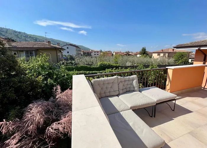 Casa Prima Gardenia Apartment *