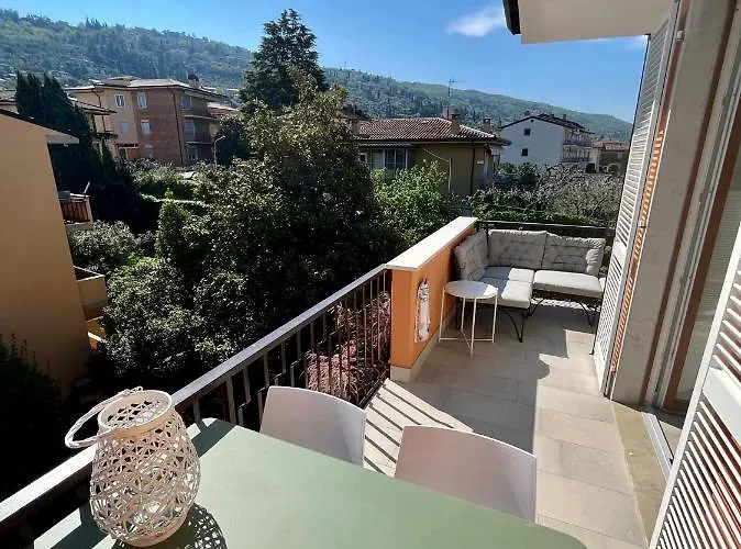 Apartment Casa Prima Gardenia Torri Del Benaco